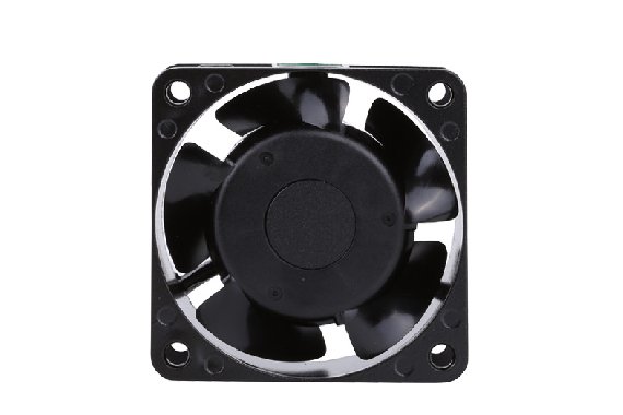 <b>光伏逆變器行業發展迅速，進一步拓寬三巨電機散熱風扇應用空間</b>